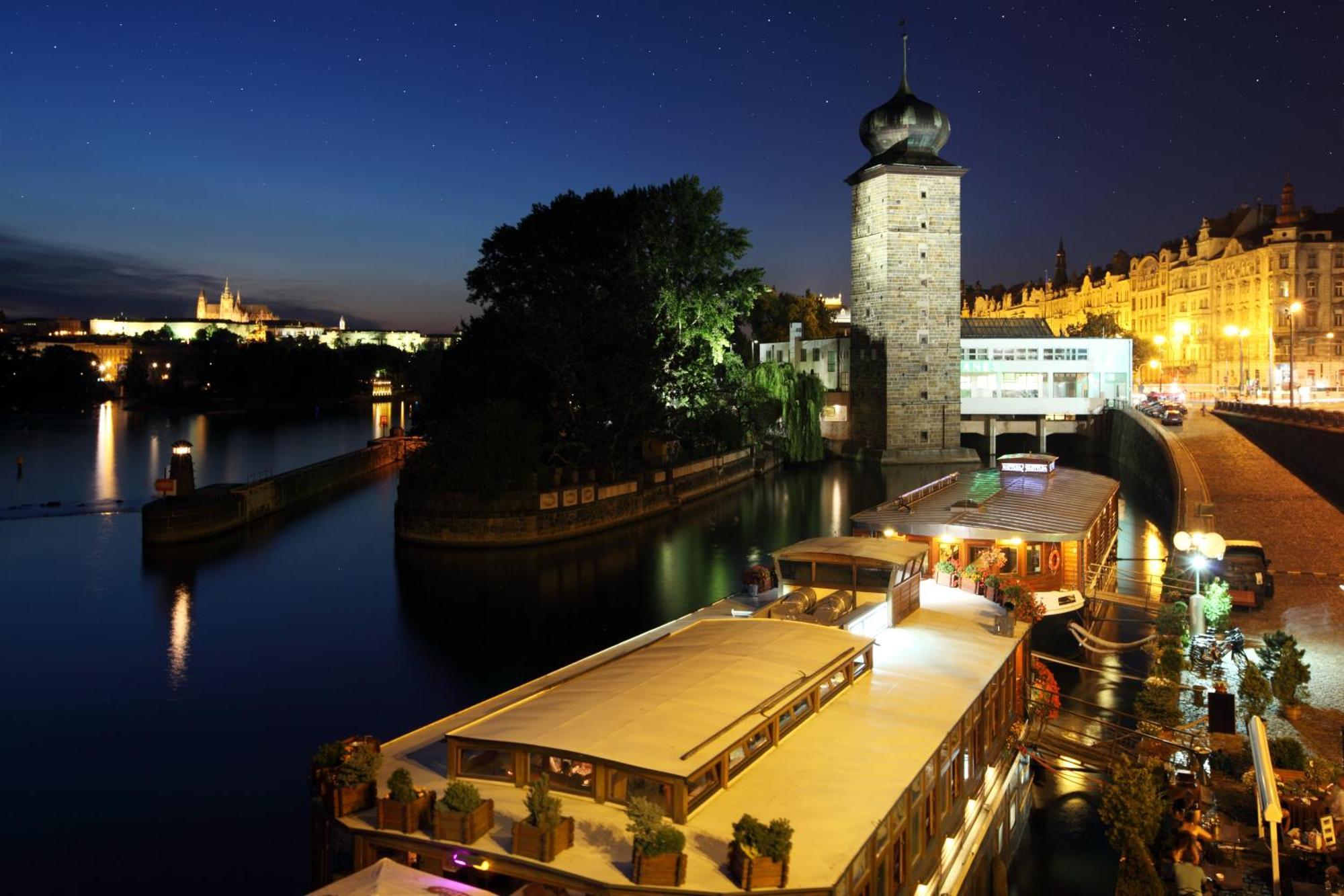 Boat Matylda Praga