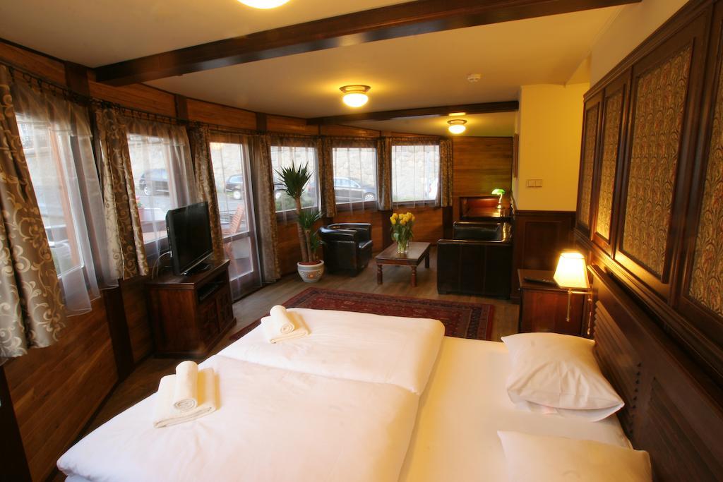 Bateau-hôtel Boat Matylda 4*