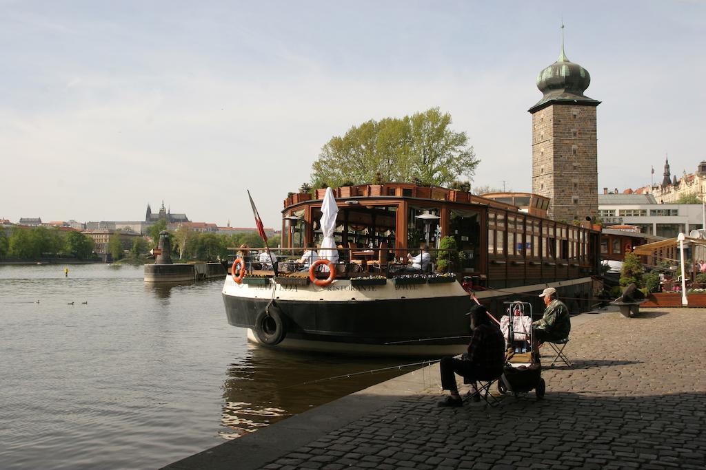 Boat Matylda Bateau-hôtel
